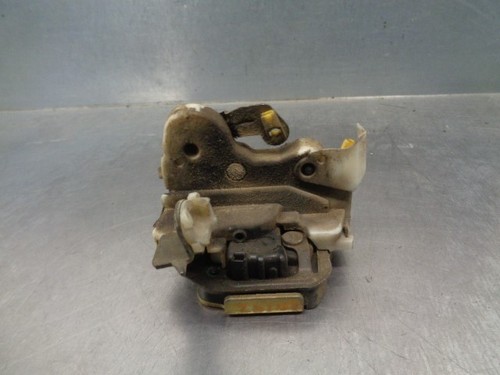 825034f905 rear left door - left,